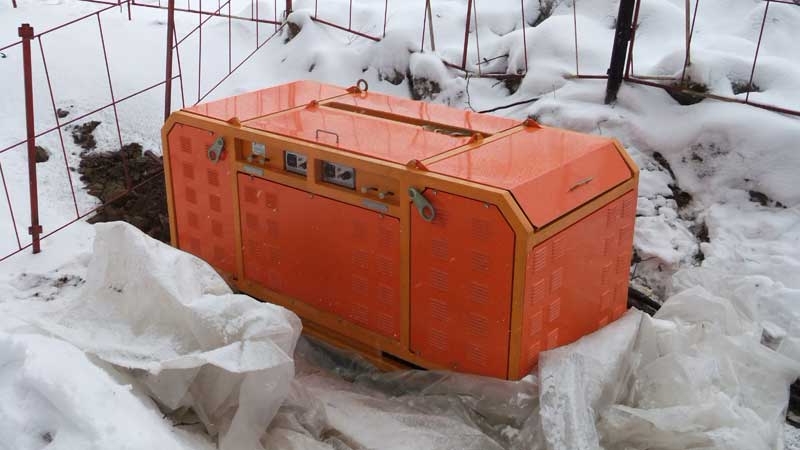 Мощная установка с тяговым усилием 125 тонн для работы с трубопроводами больших диаметров в городской застройке
